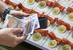 Altın fiyatlarında son dakika rekoru! Gram altın alacaklar için büyük fırsat