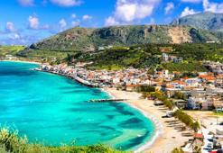 Adalar'da çifte bayram! Binlerce Türk çıkartma yaptı