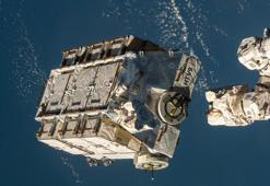 NASA açıkladı! Uzay istasyonundan evin çatısına düştü