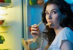 Bu yiyeceklerden uzak durun, 10 kat daha hızlı yaşlandırıyor! İşte yaşlandıran 6 gıda