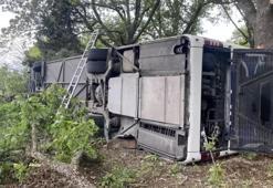 Kırklareli'nde yolcu otobüsü devrildi: 11 kişi yaralandı