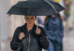 Kuvvetli yağış ve gök gürültülü sağanak! Meteoroloji ve AKOM saat vererek 45 şehri uyardı