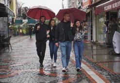 Çöl tozları yerini yağışlı havaya bırakıyor