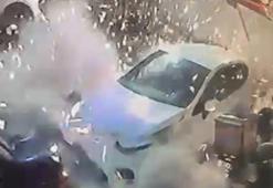 Kağıthane'deki otoparka el bombalı saldırı kamerada