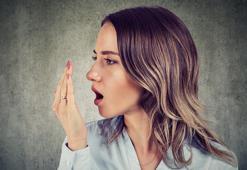 Ağız kokusunu sorun olmaktan çıkarın! İşte nedenleri ve yapılması gerekenler