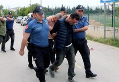 Belediye müdürü polise tabanca çekip, tehdit etti!