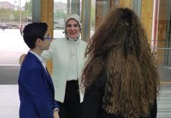 Bakan Göktaş, şehit ve gaziler için düzenlenen sergiyi ziyaret etti!