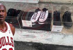 Ticaret Bakanlığı’ndan satılık Michael Jordan imzalı ayakkabı! 5 milyon liradan satılacak