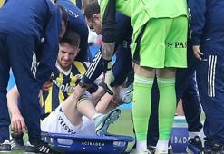 Fenerbahçe Beşiktaş derbisinde İsmail Yüksek oyuna devam edemedi