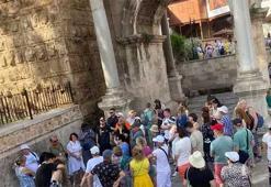 Turist rehberlerine iş bulma kolaylığı! Yeni düzenleme sektörü dönüştürecektur