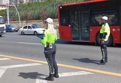 1 Mayıs İşçi Bayramı nedeniyle kapalı yollar kaçta açılacak? Bugün İstanbul’da yollar ne zamana kadar kapalı? İstanbul Valiliği 1 Mayıs kapalı yollar haritası