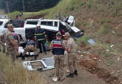 Gaziantep’te katliam gibi kaza! TIR, yolcu minibüsüne çarptı: 8 ölü