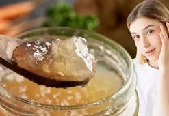 Günde bir avucu kolajeni kan damarında çoğaltıyor! Bir tek kırışık bırakmaz: Hücrelere saldırır, yaşlanmaya dur diyor!