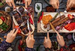 Yaz diyetleriyle ilgili uzman psikologdan Adanalılara önemli uyarı! "Zamanla azalacak"