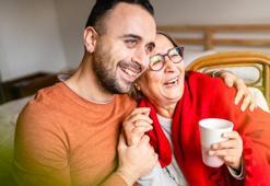 Kaynanaya Anneler Günü mesajı ve sözleri > Gelinden damadın annesine, damattan gelinin annesine anneler günü mesajları ve ölmüş kayınvalideye anneler günü sözleri