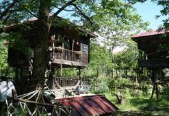 Çürümeye yüz tutan tarihi ahşap serendileri otel odası yaptı!