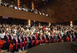 Gaziantep Üniversitesi Tıp Fakültesi öğrencilerinin önlük giyme heyecanı