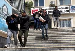 Para çeken turistlere yardım etme bahanesiyle dolandırdılar! Yapılan operasyonla kıs kıvrak yakalandılar