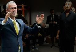 İsmail Kartal, Ali Koç'un yanında sinirden masayı yumrukladı, hayvan gibi olun