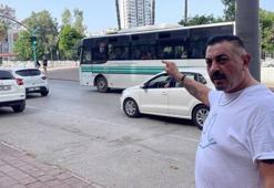 Adana'da esnaf 'ölüm' kavşağına çözüm istiyor! "Işıklar kör noktada kalıyor"