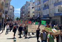 Çay alım fiyatlarına tabutlu protesto