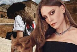 Serenay Sarıkaya Mardin’de! "Dünyayı güzellik kurtaracak diyorlar" notlu ayna pozu verdi