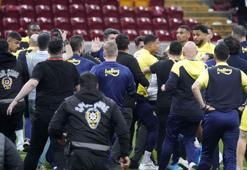 Galatasaray-Fenerbahçe derbisi sonrası ifade veren 3 isim hakkında karar