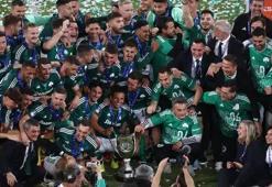 Fatih Terim ile yollarını ayıran Panathinaikos kupayı kazandı