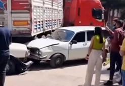 Freni tutmayan tır, çocuk parkı önündeki araçlara çarparak durabildi! Facianın eşiğinden dönüldü