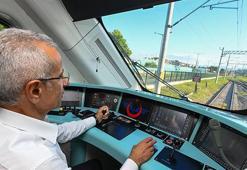 Bakan Uraloğlu: Milli elektrikli tren seti 1 yılda 575 bin yolcu taşıdı