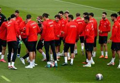 A Milli Futbol Takımı'na Semih Kılıçsoy müjdesi! Bertuğ Yıldırım'ın yerine geliyor