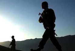 Tunceli'de askeri araç devrildi! 4 asker şehit düştü