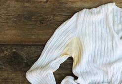 Tişörtte koltuk altındaki sarı lekeyi bitiren tüyo; Ev hanımları keşfetti, çiti yapmaya gerek kalmıyor