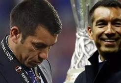 Beşiktaş'ta Giovanni van Bronckhorst dönemi! Oyun sistemi belli oldu