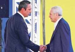 Fenerbahçe'de tarihi buluşma! Başkan adayları Ali Koç ve Aziz Yıldırım canlı yayında karşı karşıya geldi