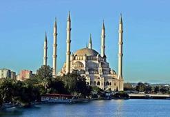 Adana'nın sembolü oldu: Türkiye'nin en büyük camisi