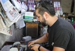 Adana'da sosyolog bıçak ustası tezgâh başına geçti!