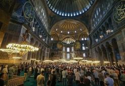 Bayram tekbirleri ne zaman başlar? Teşrik tekbiri bayramda kaç defa çekilir? Arapça ve Türkçe teşrik tekbiri
