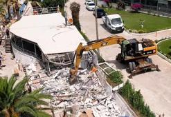 Bakanlık harekete geçti! Ayvalık'ta yıkım başladı