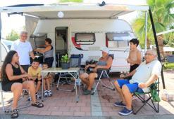 Bir günlük otel fiyatına 1 ay tatil yapılıyor: Antalya'da karavanla tatil imkanı yükselişte