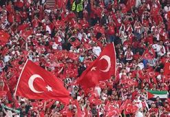 EURO 2024'te UEFA'dan Türkiye'ye para cezası