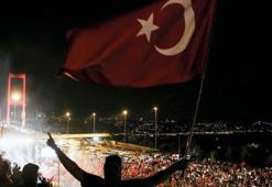 15 Temmuz resmi tatil mi, hangi gün? Özel sektör tatil yapacak mı, kamuya idari tatil mi?