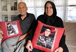 Darbecilerin şehit ettiği Sevda'nın ailesi, fotoğraflarla teselli bulmaya çalışıyor