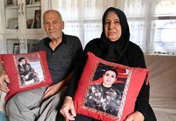 FETÖ darbe girişiminin 8. yılı: Şehit Sevda Güngör'ün ailesi fotoğraflarla teselli buluyor