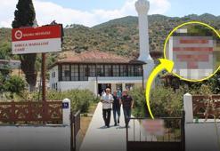 İmam caminin önüne bu tabelayı astı! Yazıyı okuyan namaz kılmaya geliyor