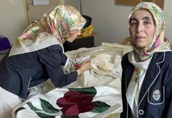 Düzce'de "Kızlar okumaz" denildi, başörtüsü yasağıyla savaştı: Azmini ipeğe işledi