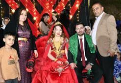 Şırnak'ta misafirlerin oluşturduğu halay metrelerce uzadı! Düğünde takılan altın ve dövizler ise dudakları uçuklattı