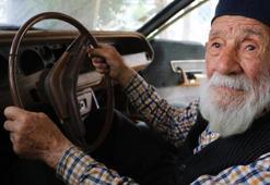 Sivas'ta 98'lik delikanlı 48 yaşındaki otomobilini garajında saklıyor! Ölmeden önceyse tek bir dileği var