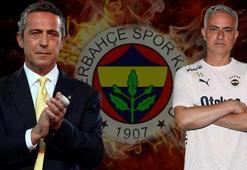 Fenerbahçe'nin yeni golcüsü belli oldu! Mourinho ille de onu istedi, Ali Koç transferi bitirdi