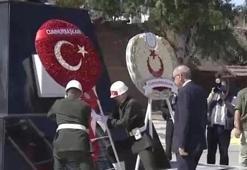 Cumhurbaşkanı Erdoğan, KKTC'de Atatürk Anıtına çelenk sundu